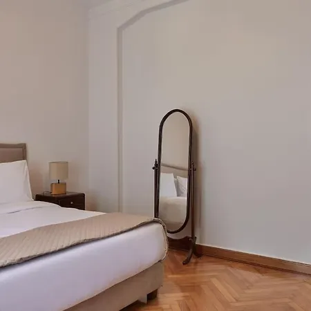 Stylish Luxury In Plaka Athens