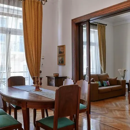 Apartment Stylish Luxury In Plaka Athens