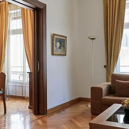 Apartment Stylish Luxury In Plaka Athens